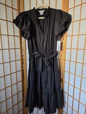 NWT DNKY BLACK TIERED WITH PUFF SHORT SLEEVES BELTED KNEE LENGTH DRESS SIZE 8